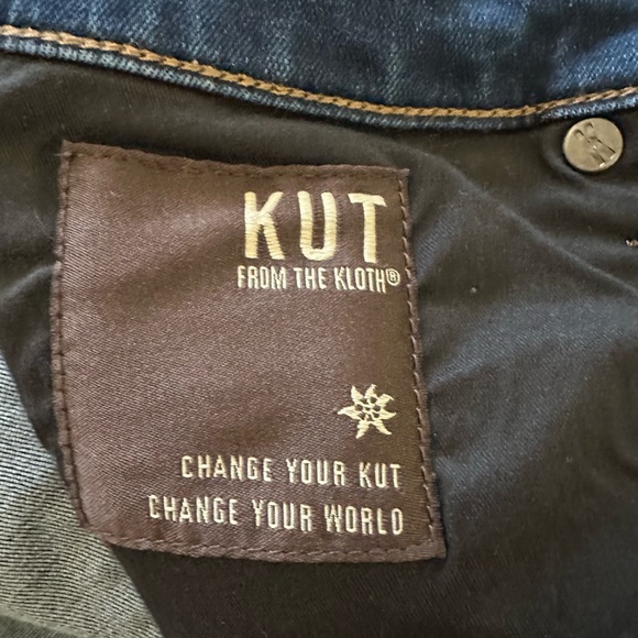 Kut from the Kloth Baby Bootcut, Button Front Jeans size 10 - Picture 13 of 14